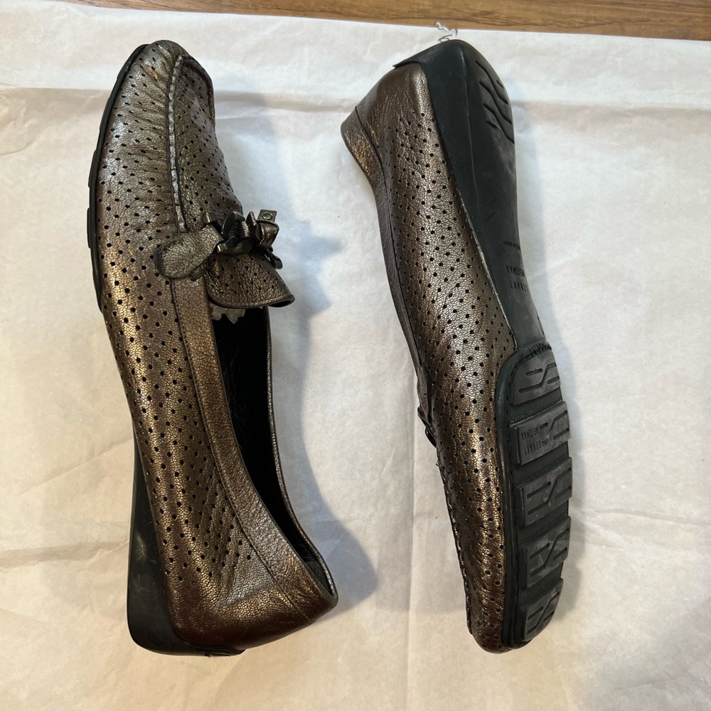 Stuart Weitzman Great Condition Pewter Loafer - image 5